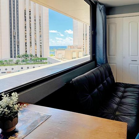 Spacious Studio W/ Parking, Beach/Mall/Park Honolulu Buitenkant foto