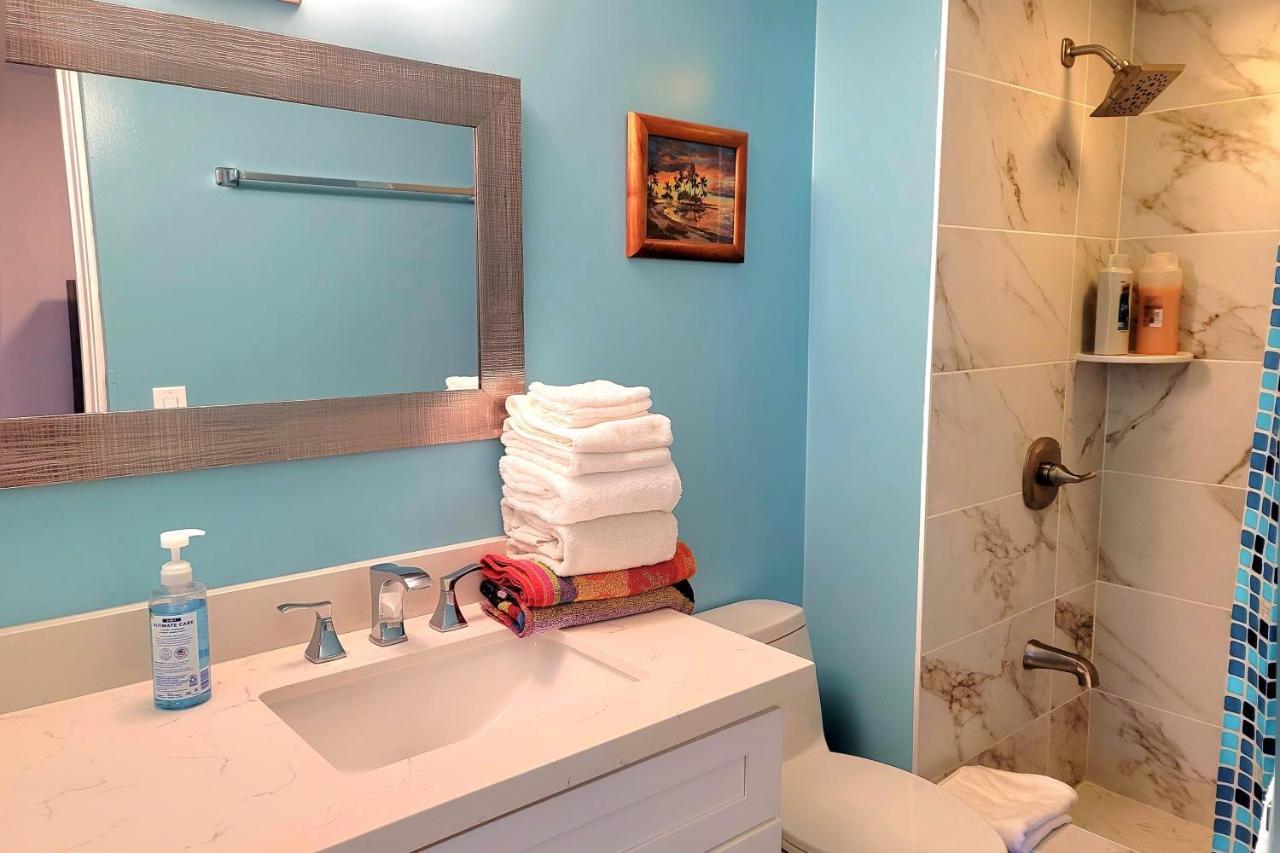 Spacious Studio W/ Parking, Beach/Mall/Park Honolulu Buitenkant foto