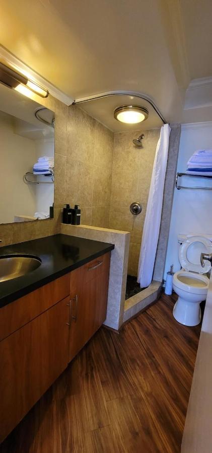 Spacious Studio W/ Parking, Beach/Mall/Park Honolulu Buitenkant foto