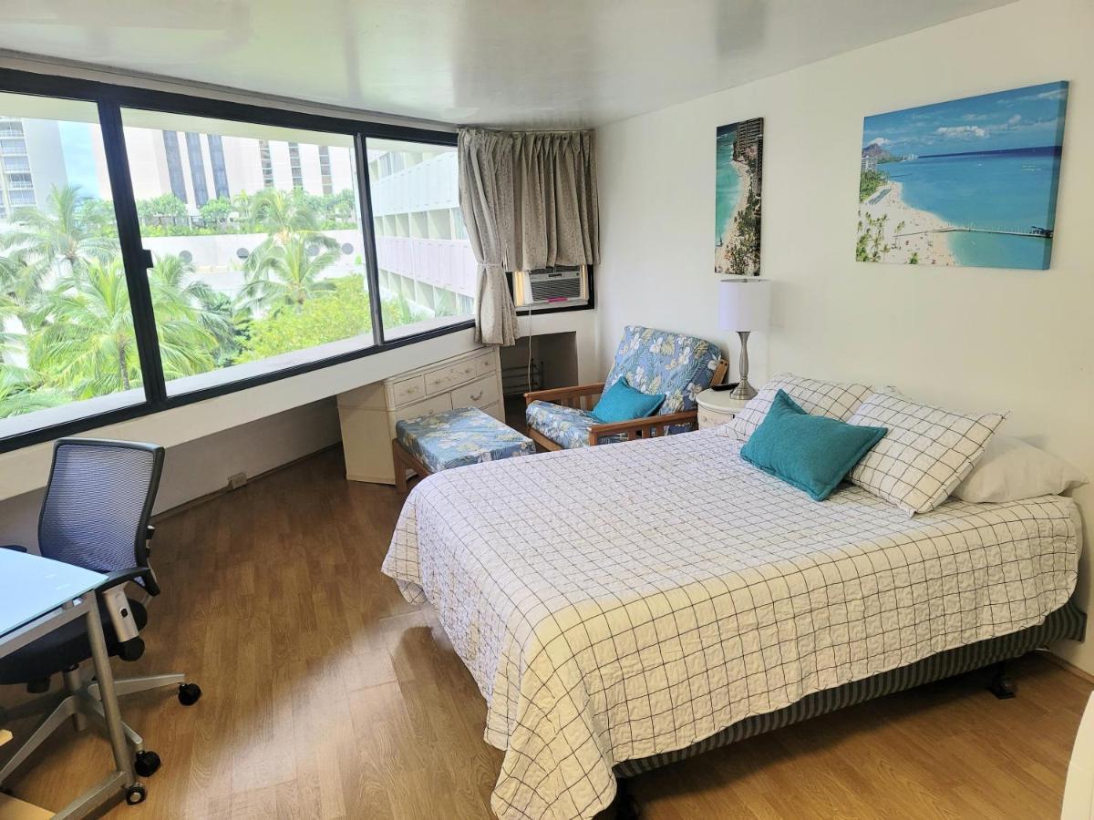 Spacious Studio W/ Parking, Beach/Mall/Park Honolulu Buitenkant foto