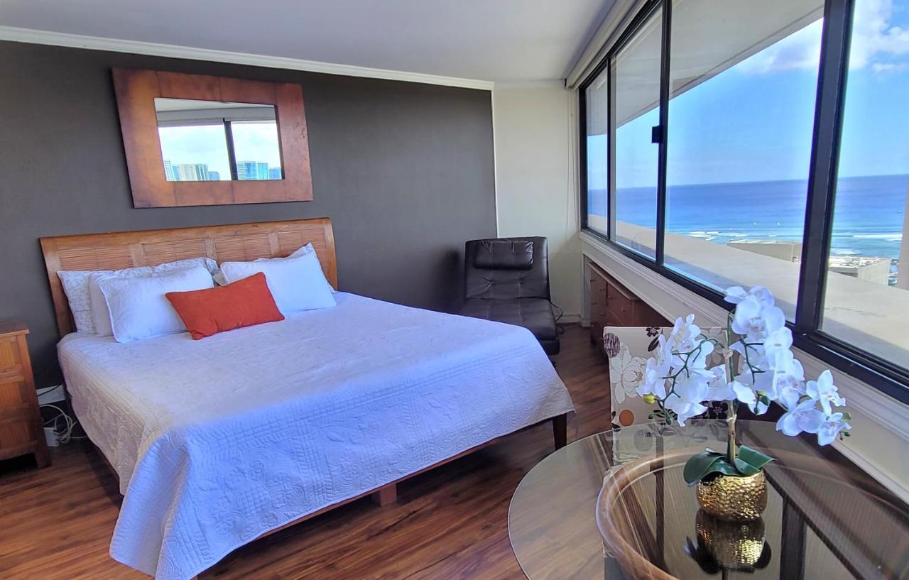 Spacious Studio W/ Parking, Beach/Mall/Park Honolulu Buitenkant foto