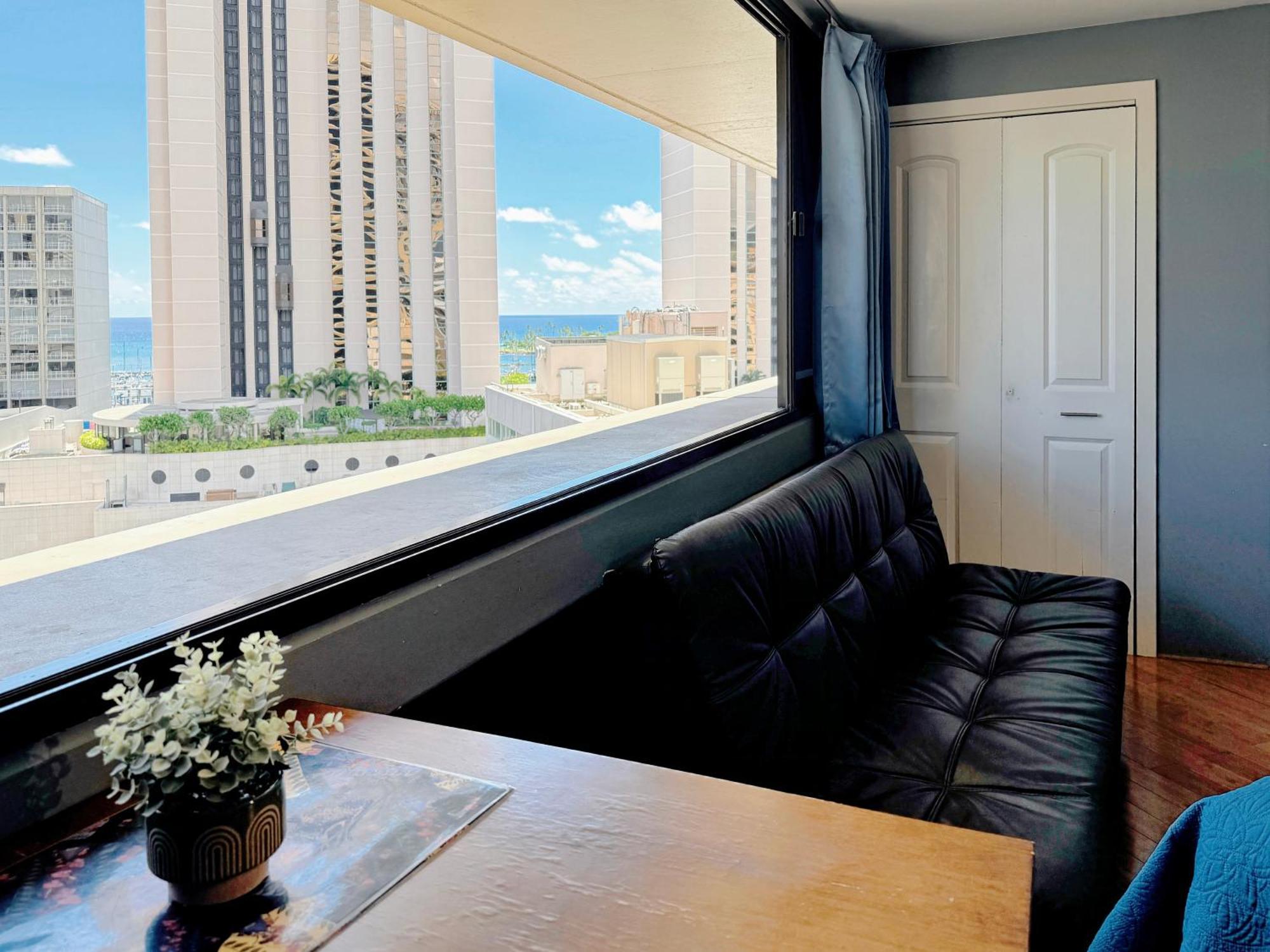 Spacious Studio W/ Parking, Beach/Mall/Park Honolulu Buitenkant foto