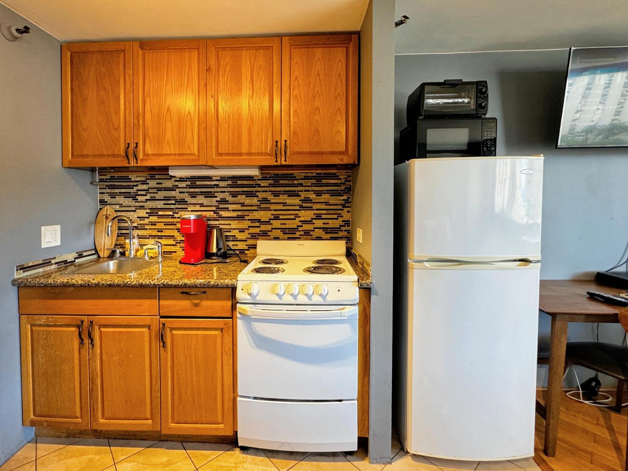 Spacious Studio W/ Parking, Beach/Mall/Park Honolulu Buitenkant foto